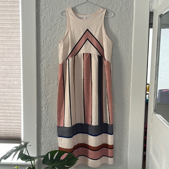 MIDI dress from Budapest - Picture 1 of 2